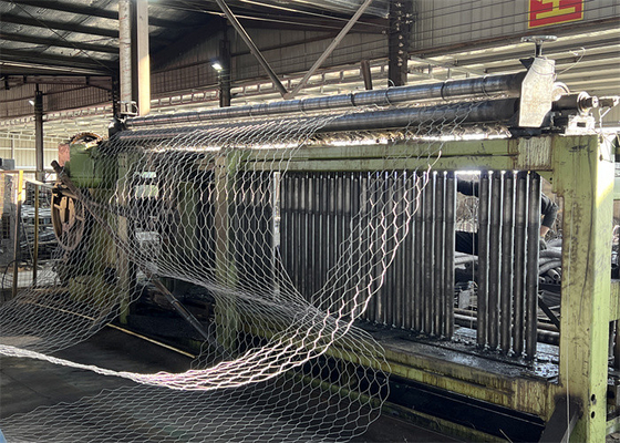 1m-2m Breedte gegalvaniseerde Gabion Box 80x100mm Mesh Grootte