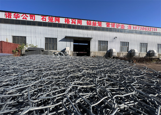 1m-2m Breedte gegalvaniseerde Gabion Box 80x100mm Mesh Grootte