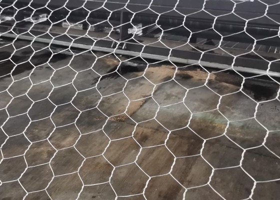 Bescherming van de rivierloop Metalen gabion manden met een levensduur van meer dan 10 jaar