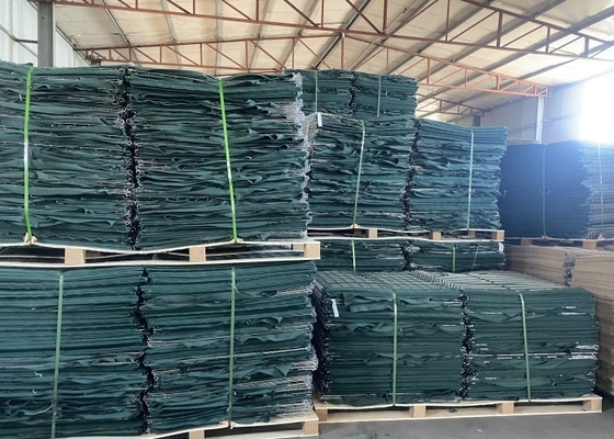 Warm gedompeld gegalvaniseerd draadpaneel itaire barrière voor economische producten Kosten
