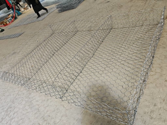 Hexagonale gabionmand met ASTM 975 en EN 10223 normen voor bouwbeugel