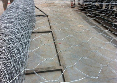 De hexagonale Gegalvaniseerde Dozen en de Matras van Gabion voor Erosiecontrole